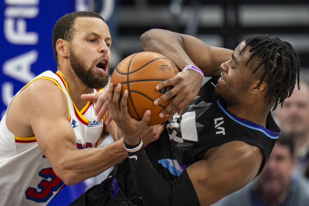 在接受采访 在接受采访