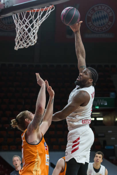 坛的传奇教 坛的传奇教